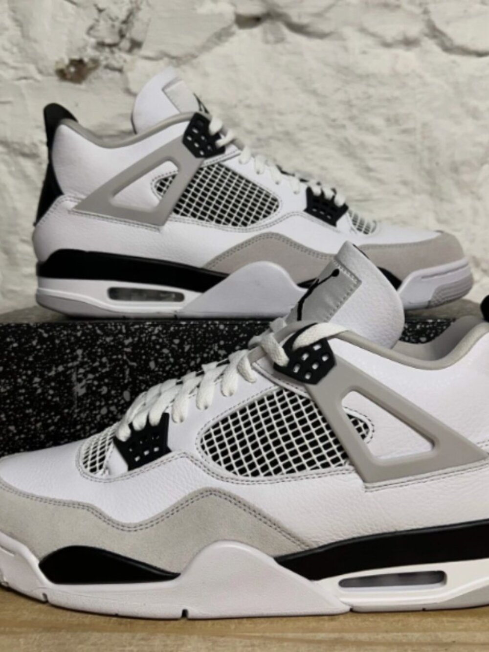Air Jordan 4 Retro 'Military Black'